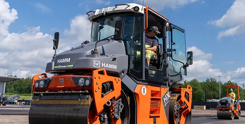 Hamm’s new electric tandem rollers combine zero emissions, high power, and low maintenance for urban projects. (Image source: HAMM) HAMM_HX_70e_VV-S_02
